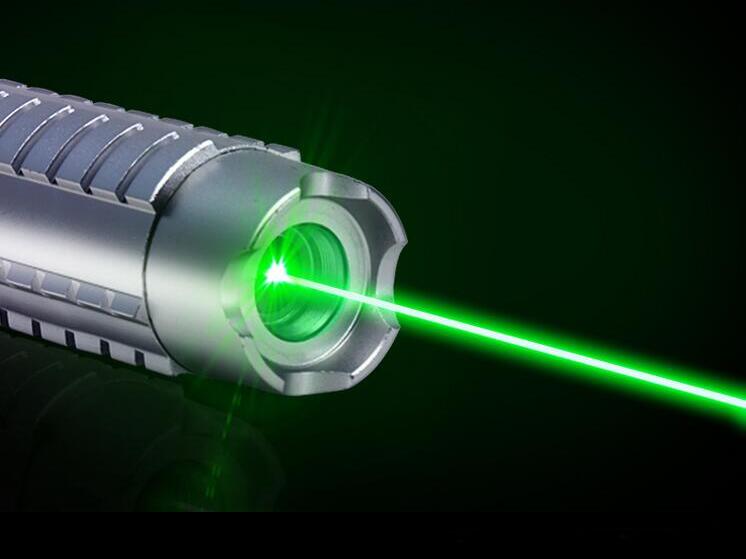 Industrial Laser Gun - レーザーライトポインター 532nm グリーン 100000m フォーカス可能レーザー バーンマッチ