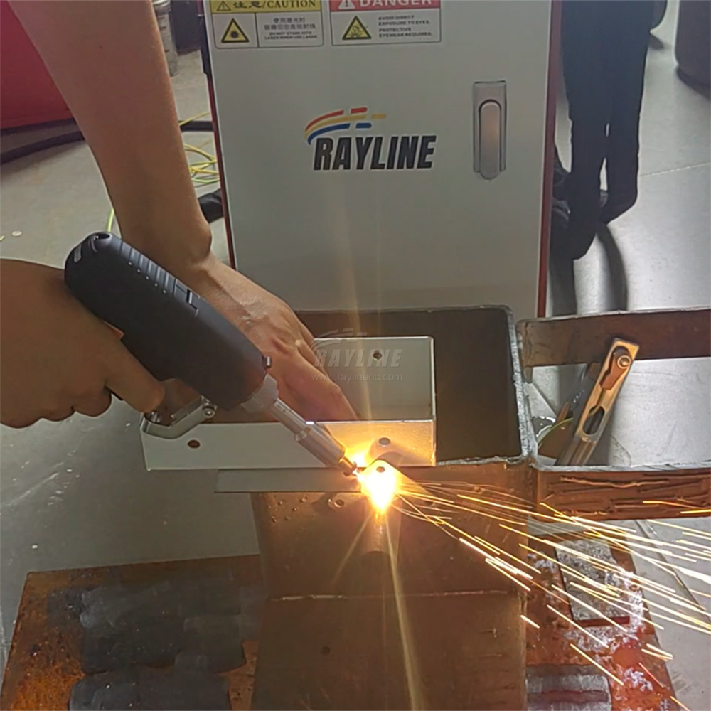 新型ミニポータブルハンドヘルドレーザー溶接機 3in1 溶接 - Industrial Laser Welding Machine のレビューと価格