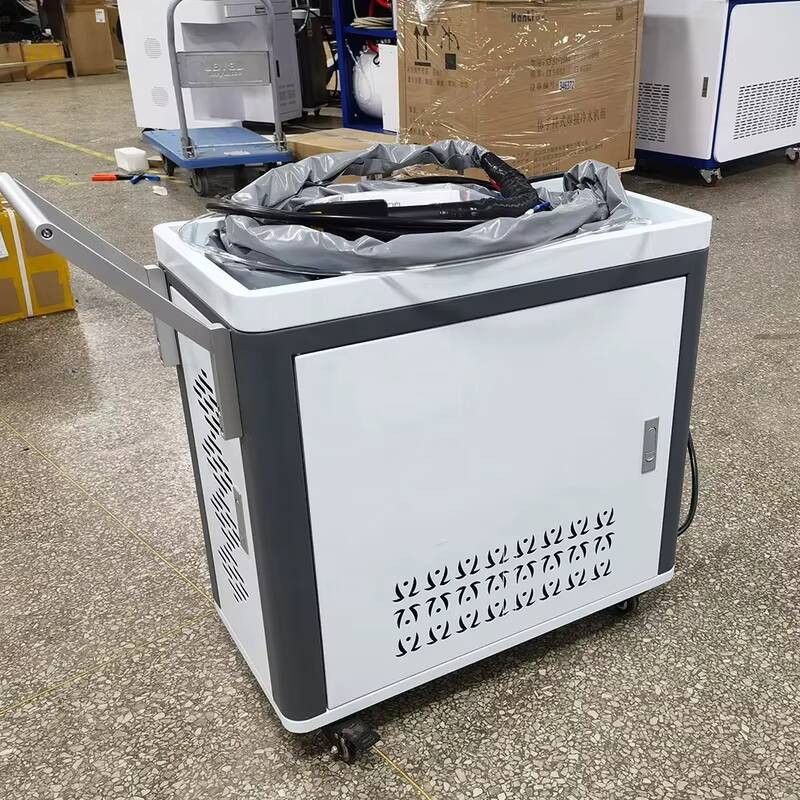 100ワットパルスファイバーレーザークリーナー低価格300W - Industrial Laser Cleaner Price のレビューと価格